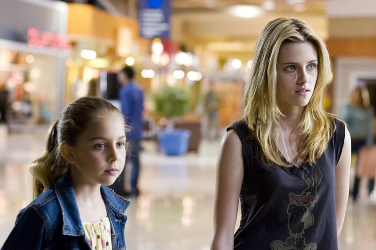 Makenzie Vega as Paige and Kristen Stewart as Lucy in 2007's \"In the Land of Women\" is a romantic comedy/drama about trying to makes sense of love.