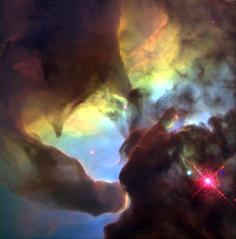 Stormy weather
Temperature differences within interstellar clouds of gas and dust can result in structures reminiscent of Earth's tornadoes. Here are some twisters in the heart of the Lagoon Nebula.