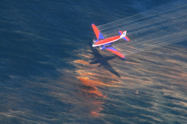 Image: Oil spill affects Louisiana Gulf Coast.