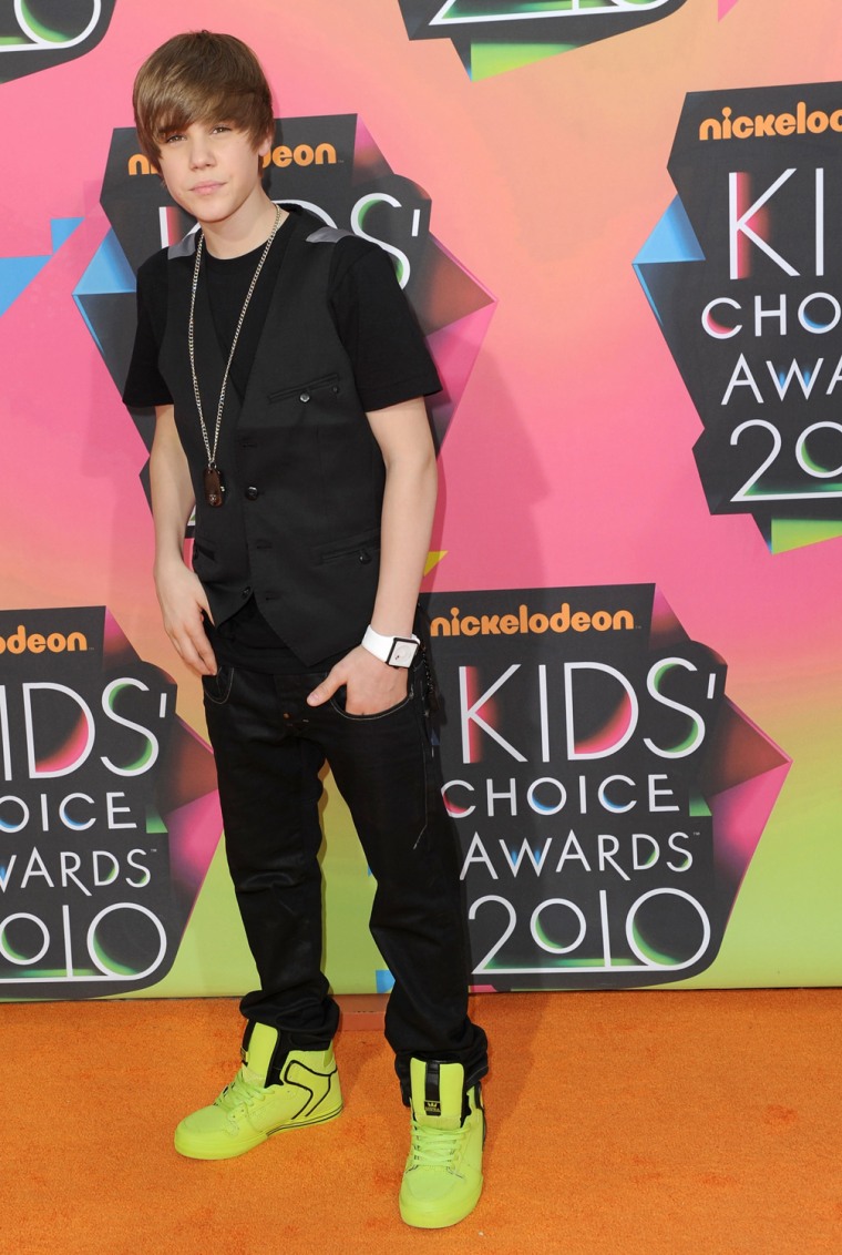 Justin Bieber At Arrivals For Nickelodeon S 23rd Annual Kids Choice Awards Poster セール品 Justin Bieber At Arrivals For Nickelodeon S 23rd Annual Kids Choice Awards Poster セール品