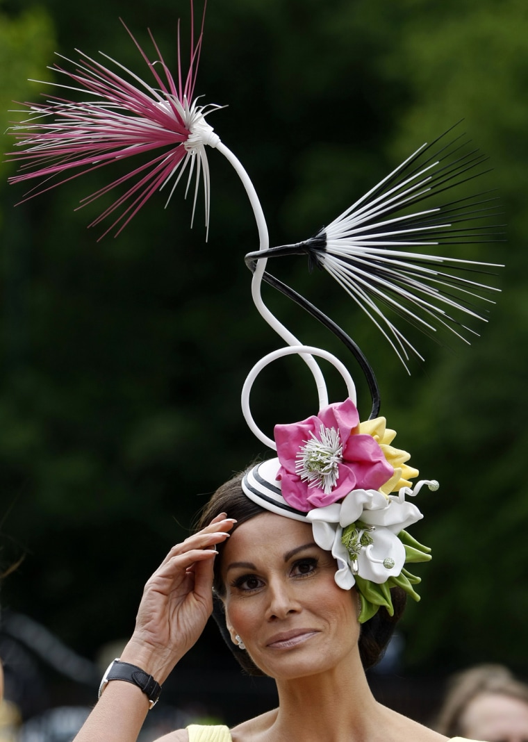 Unusual hats for the races sales