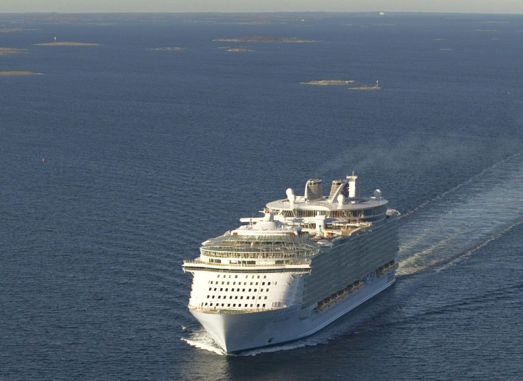 Image: The MS Allure of the Seas, the world's l