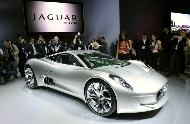 Image: The Jaguar CX75 Concept electric car is