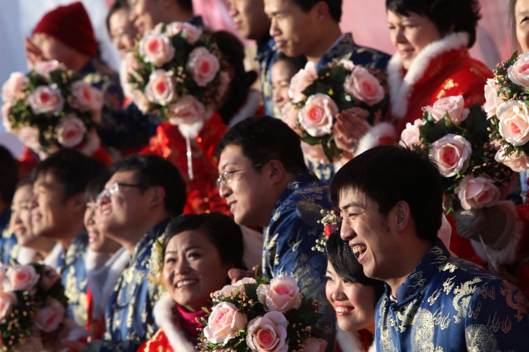 Image: Harbin International Ice and Snow Festival Mass Wedding