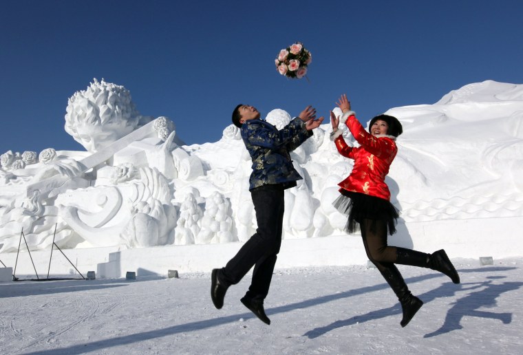 Image: Harbin International Ice and Snow Festival Mass Wedding