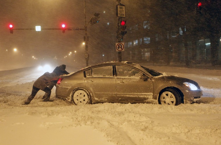 Image: A car stuck in snow in Chicago