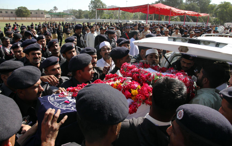 Image: Funeral ceremony of a policeman in Karachi
