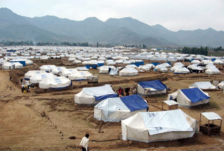 Image: Pakistani authorities and UNHCR camp for diplaced people