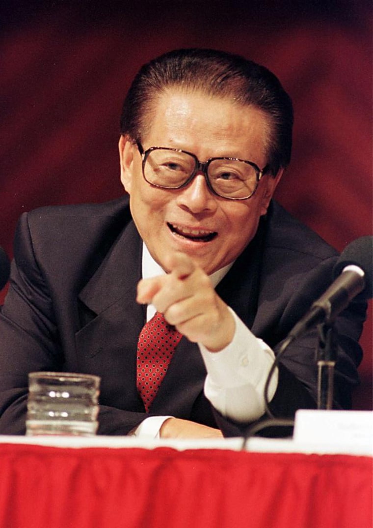 Chinese President Jiang Zemin takes a question fro