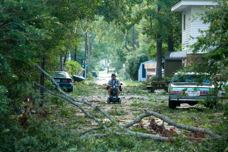 Image: Virginia Begins Recovery From Hurricane Irene