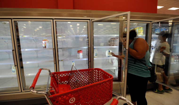 Image: Residents Prepare for Hurricane Irene in New York