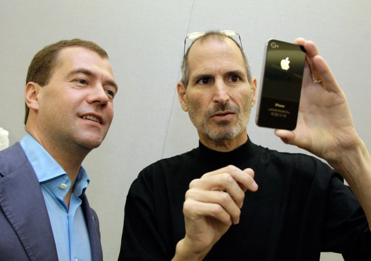 Image: Steve Jobs, Dmitry Medvedev