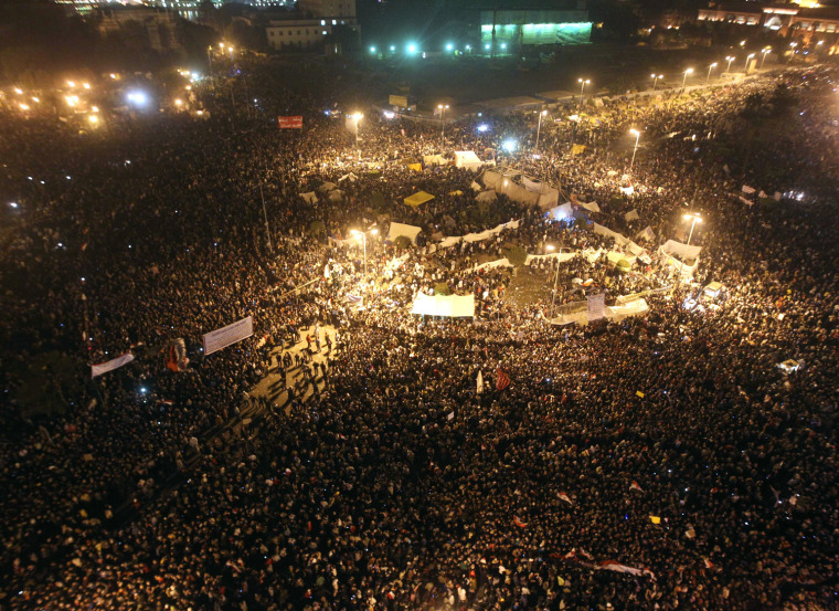 Tens of thousands of Egyptian protesters pack Cairo's landmark Tahrir Square on November 22, 2011 as clashes between police and protesters demanding democratic change entered a fourth day.   AFP PHOTO/KHALED DESOUKI (Photo credit should read KHALED DESOUKI/AFP/Getty Images)