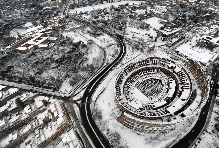 Image: Snow in Rome