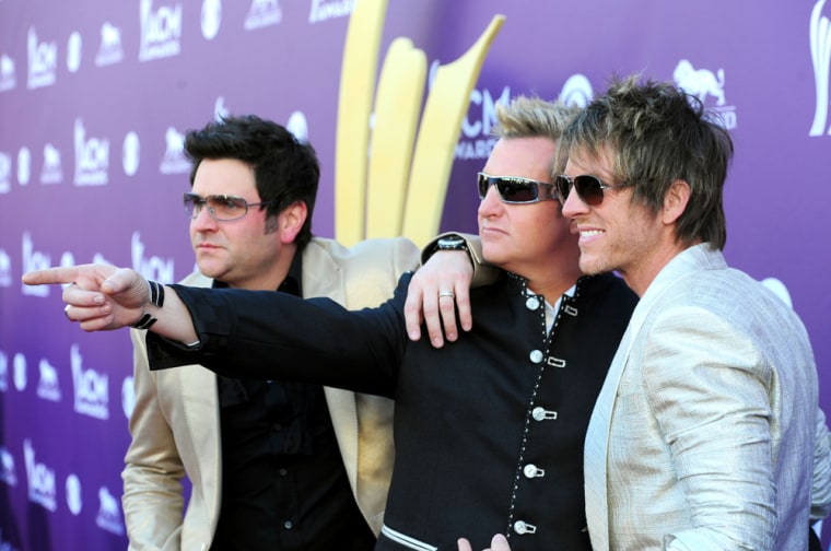 Image: 47th Annual Academy Of Country Music Awards - RAM Red Carpet