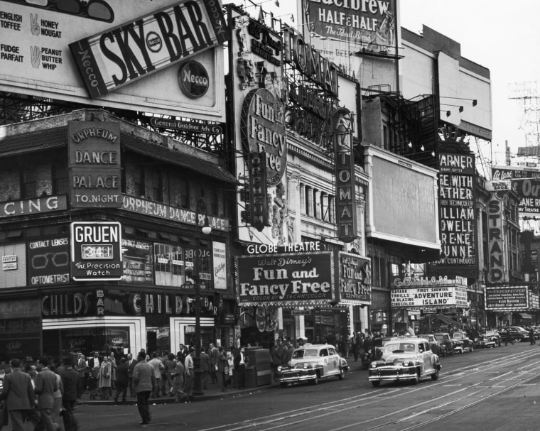 Cinemas on Broadway, New York, 1947. (Photo by Hulton Archive/Getty Images)