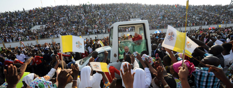 Image: People cheer as Pope Benedict XVl arrive