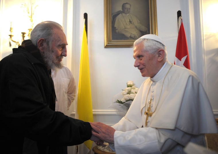 Image: Pope Benedict XVI meets Fidel Casto