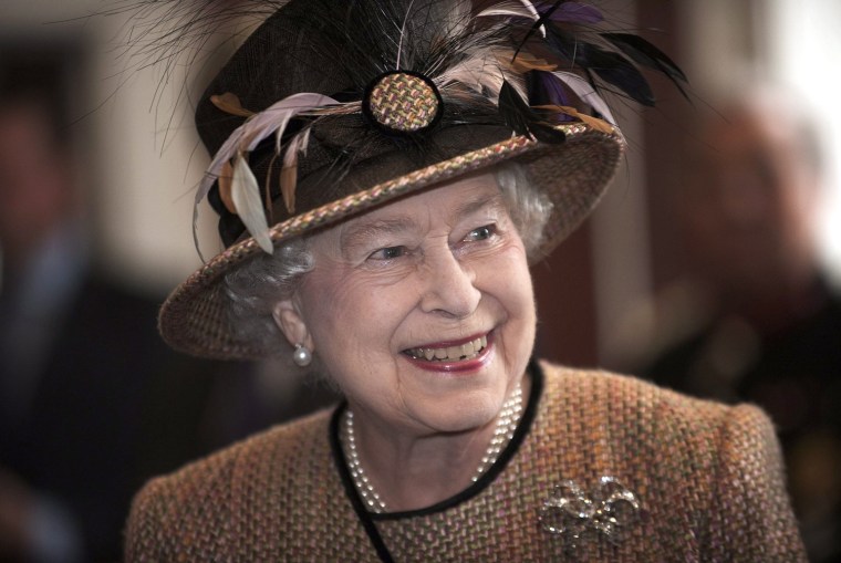 Image: Queen opens new Somerset House wing