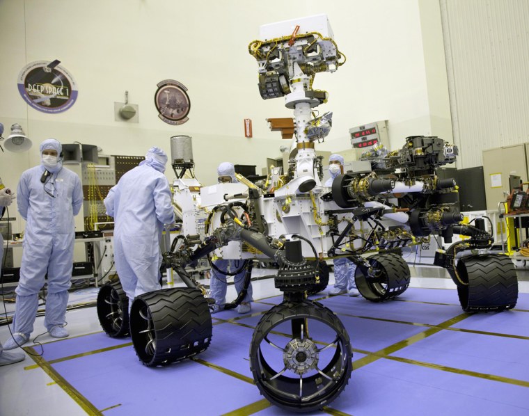 Image: NASA's Jet Propulsion Lab Holds Viewing Of Mars Curiosity Rover Landing