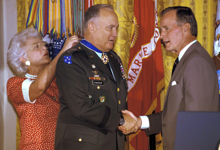 Image: Norman Schwarzkopf, George H. Bush, Barbara Bush