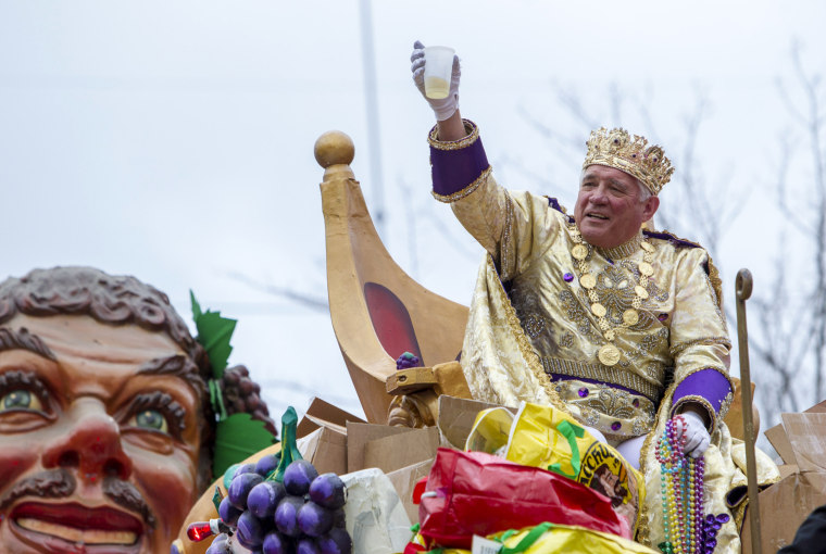 Image: 2013 Krewe Of Bacchus Parade