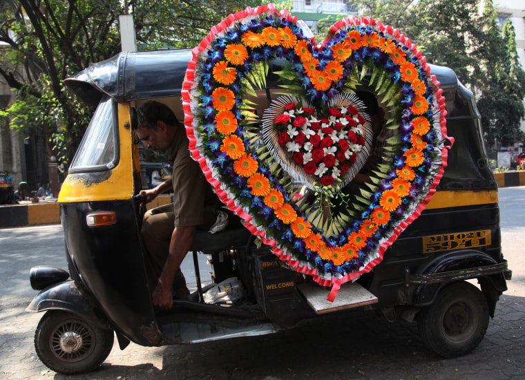 Image: Valentine's Day Celebrations in Mumbai