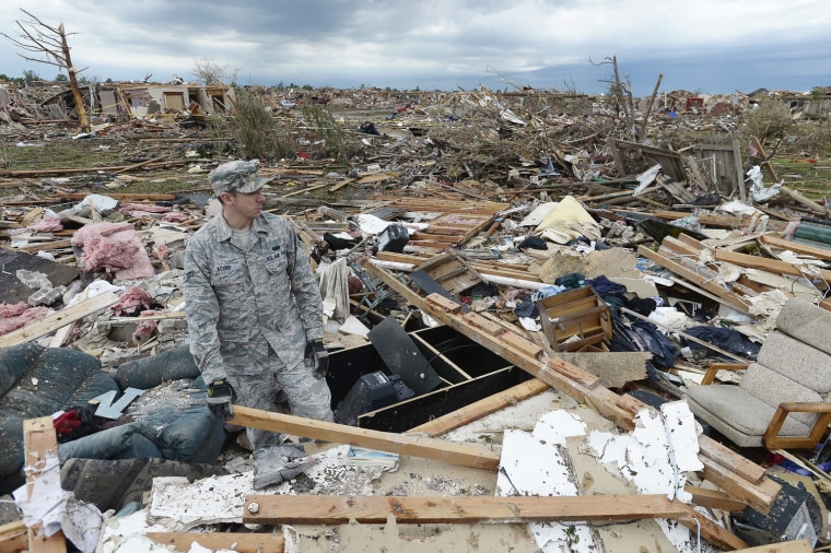 Image: Moore, Oklahoma tornado aftermath