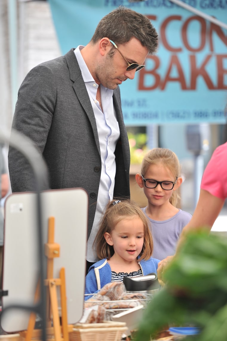 Ben Affleck takes his daughters Violet and Seraphina to the farmer's market in Santa Monica