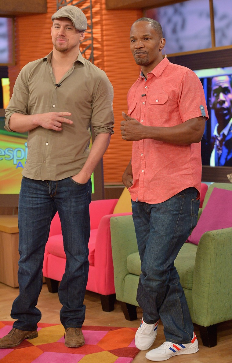 Image: Channing Tatum And Jamie Foxx Appear On Univision's \"Despierta America\"