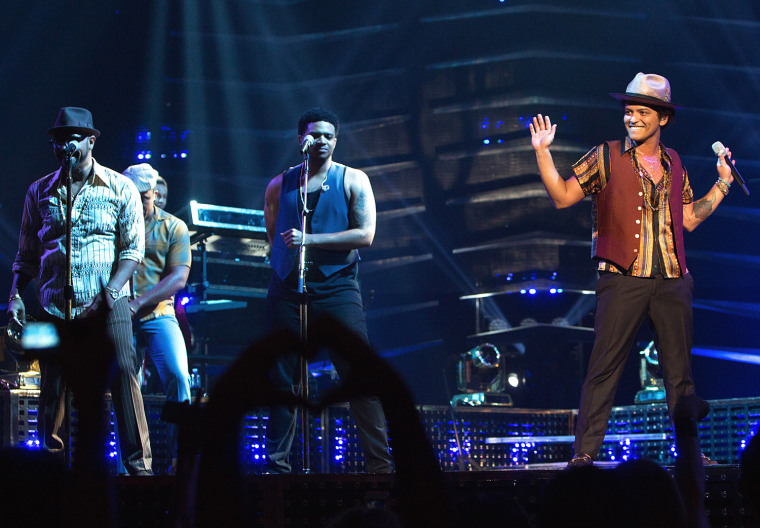 Image: Bruno Mars - Moonshine Jungle Tour - Staples Center - Los Angeles, CA