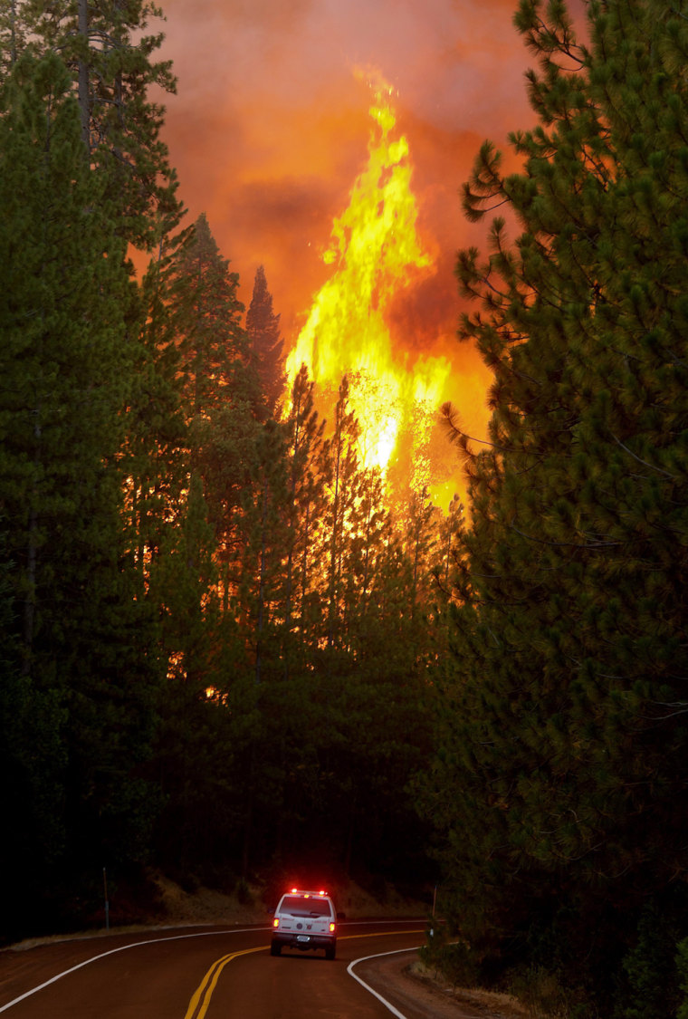 Image: California wild fire near Yosemite