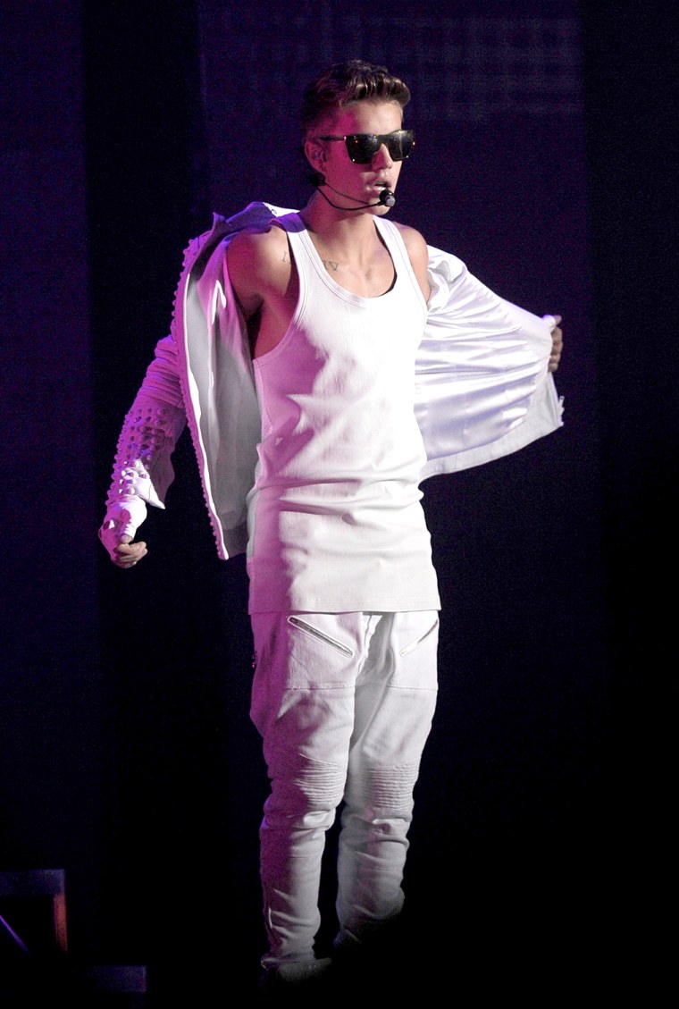 Image: Justin Bieber Live In Beijing 2013