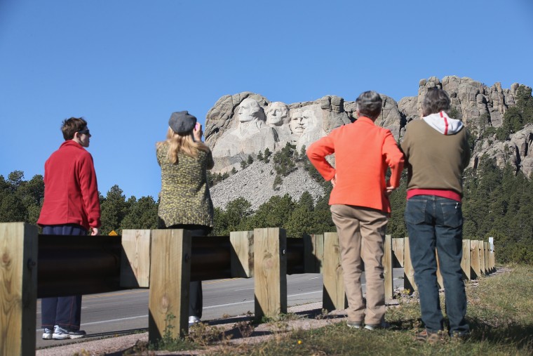 Image: Mt. Rushmore Closed Due To Government Shutdown