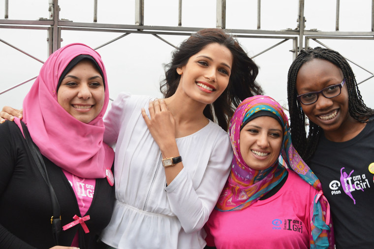 Image: Freida Pinto Visits The Empire State Building Honoring \"International Day Of The Girl\"