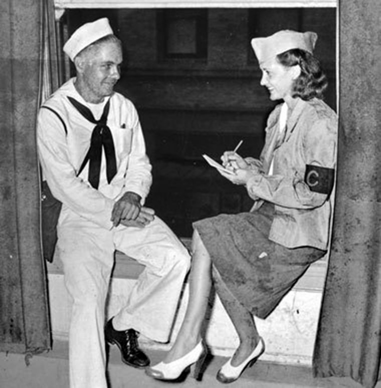 Image: Elzabeth  McIntosh interviews a U.S. sailor in Honolulu in the 1940's