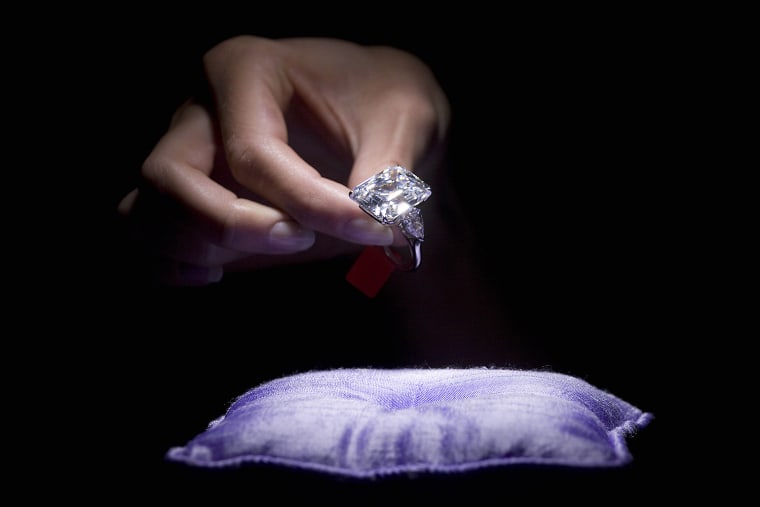 Image: Christie's Previews Famed Annenberg Diamond, Other Jewels