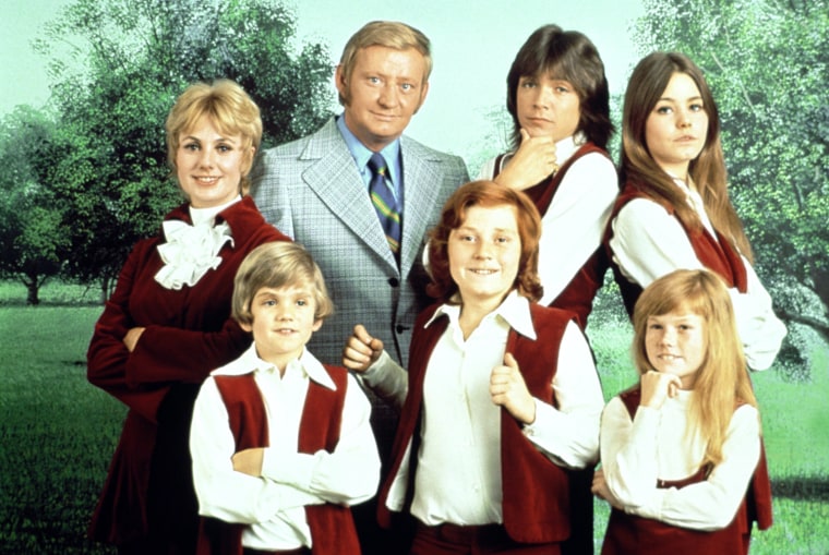 THE PARTRIDGE FAMILY, Shirley Jones, Brian Forster, Dave Madden, Danny Bonaduce, David Cassidy, Susan Dey, Suzanne Crough,   1970-1974
