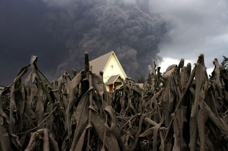 Image: Sinabung volcano eruption
