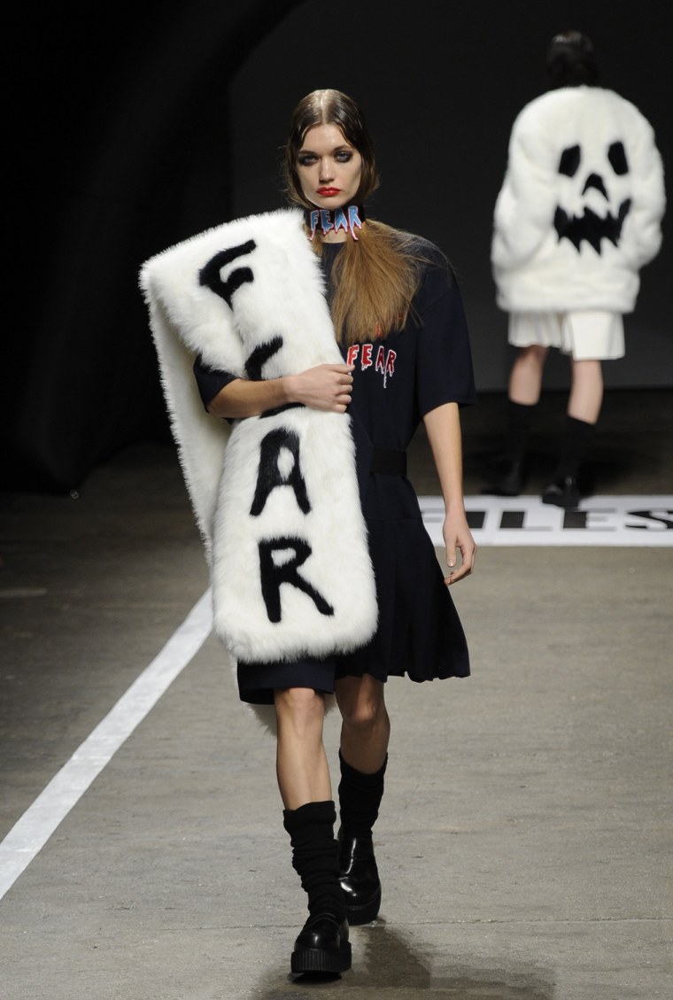 Image: VFiles - Runway - Mercedes-Benz Fashion Week Fall 2014