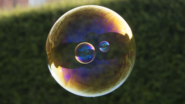 Why are soap bubbles rainbow coloured? - BBC Science Focus Magazine