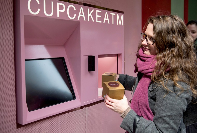 Image: Cupcake Shop Installs 24 Hour Cupcake ATM On Manhattan's Upper East Side