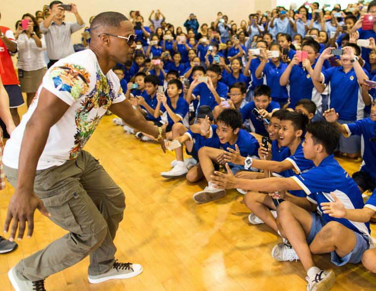 Image: Invited By WWF/Earth Hour, \"The Amazing Spider-Man 2\" Stars Andrew Garfield And Jamie Foxx Visit Singapore's Environmentally Progressive Commonwealth Secondary School To Commend Pupils On Their Efforts