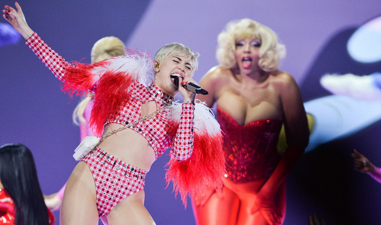 Image: Miley Cyrus In Concert - Bangerz Tour - Toronto, ON