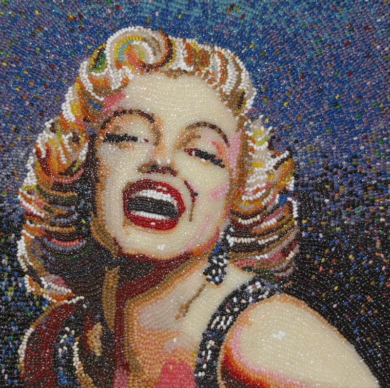 Unveiled on January 10th, 2008, this portrait of the iconic Hollywood bombshell was created by Roger Rocha. It contains over 8,000 Jelly Belly jelly beans.