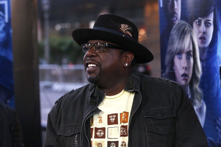 Image: Cast member Cedric the Entertainer poses at the premiere of \"A Haunted House 2\" in Los Angeles