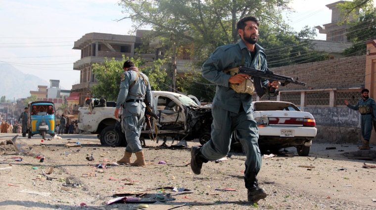 Image: Bomb blast injured 16 civilians including state prosecuter in Jalalabad