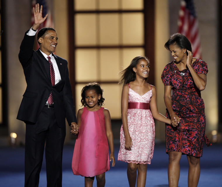 Image: Barack Obama, Michelle Obama, Malia Obama, Sasha Obama
