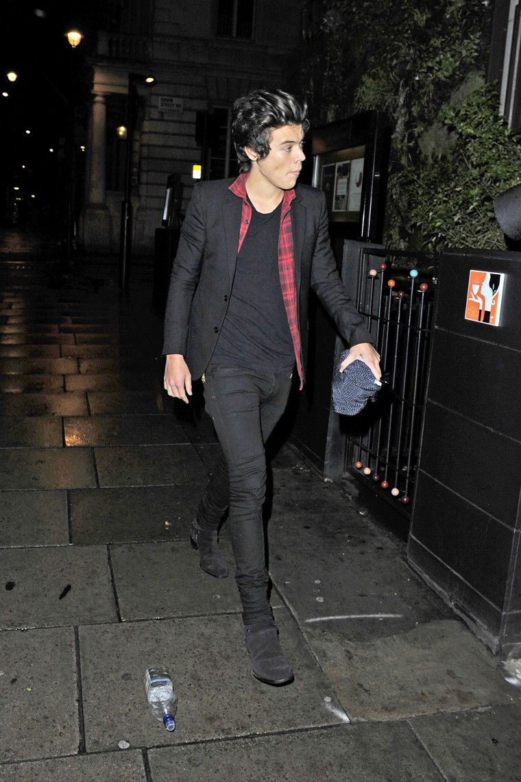 Image: Celebrity Sightings In London - December 14, 2013