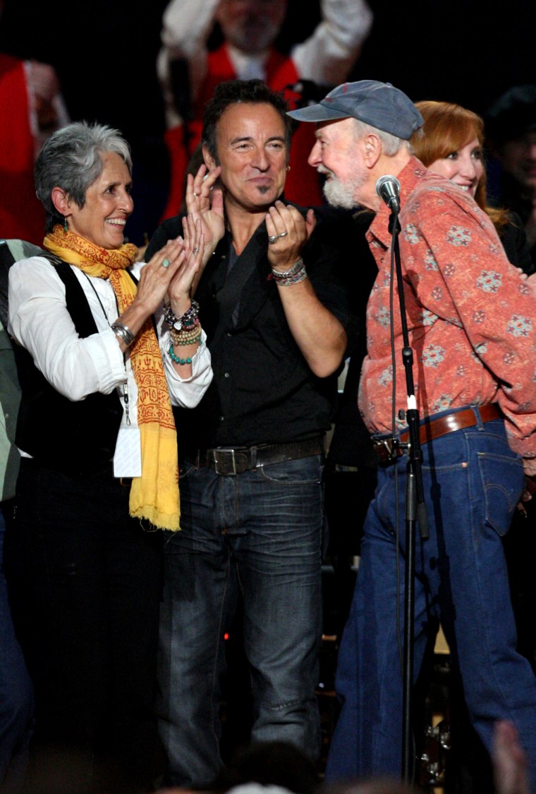 Image: Clearwater Benefit Concert - Show